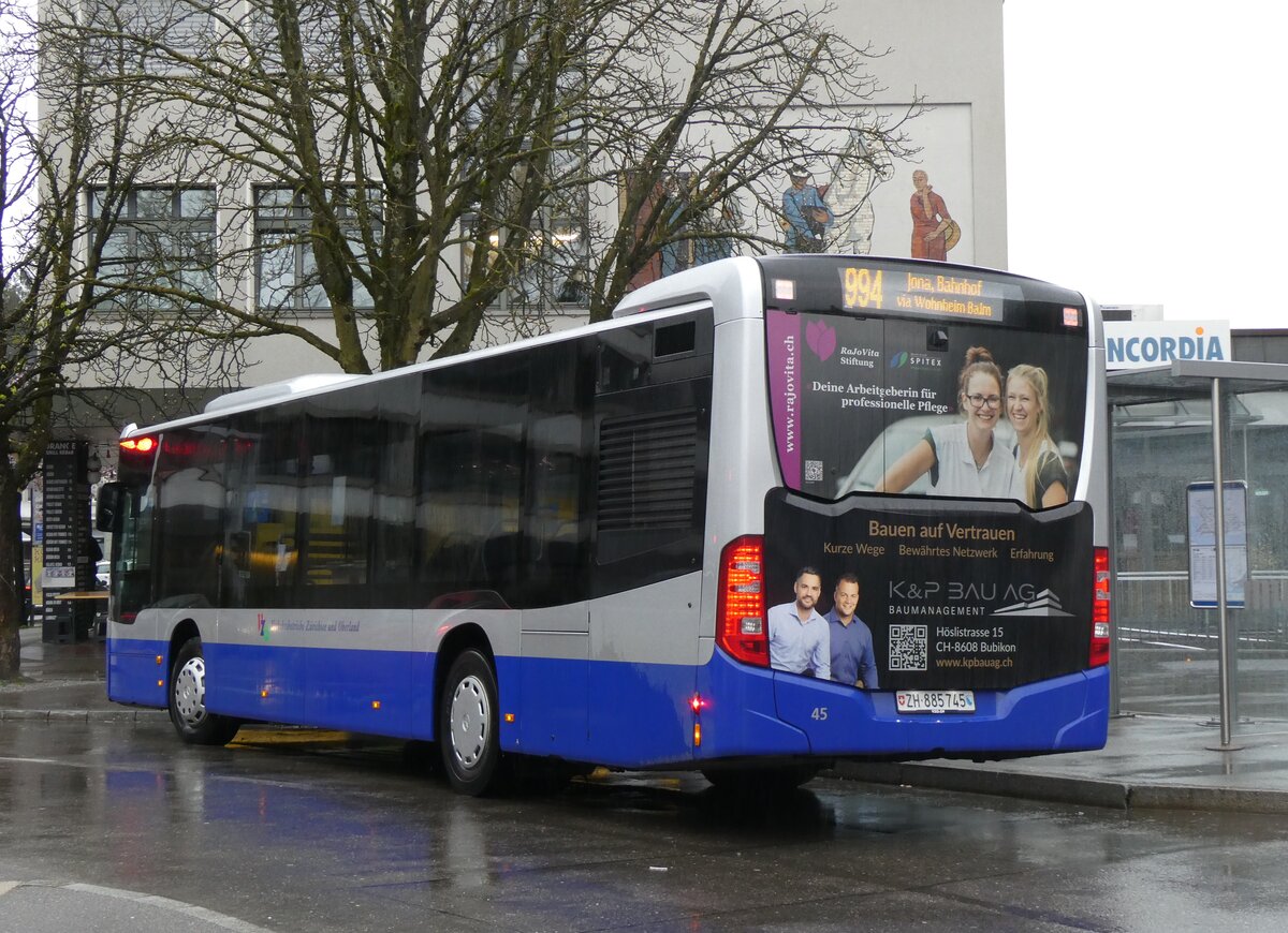 (260'881) - VZO Gr�ningen - Nr. 45/ZH 885'745 - Mercedes am 1. April 2024 beim Bahnhof Rapperswil