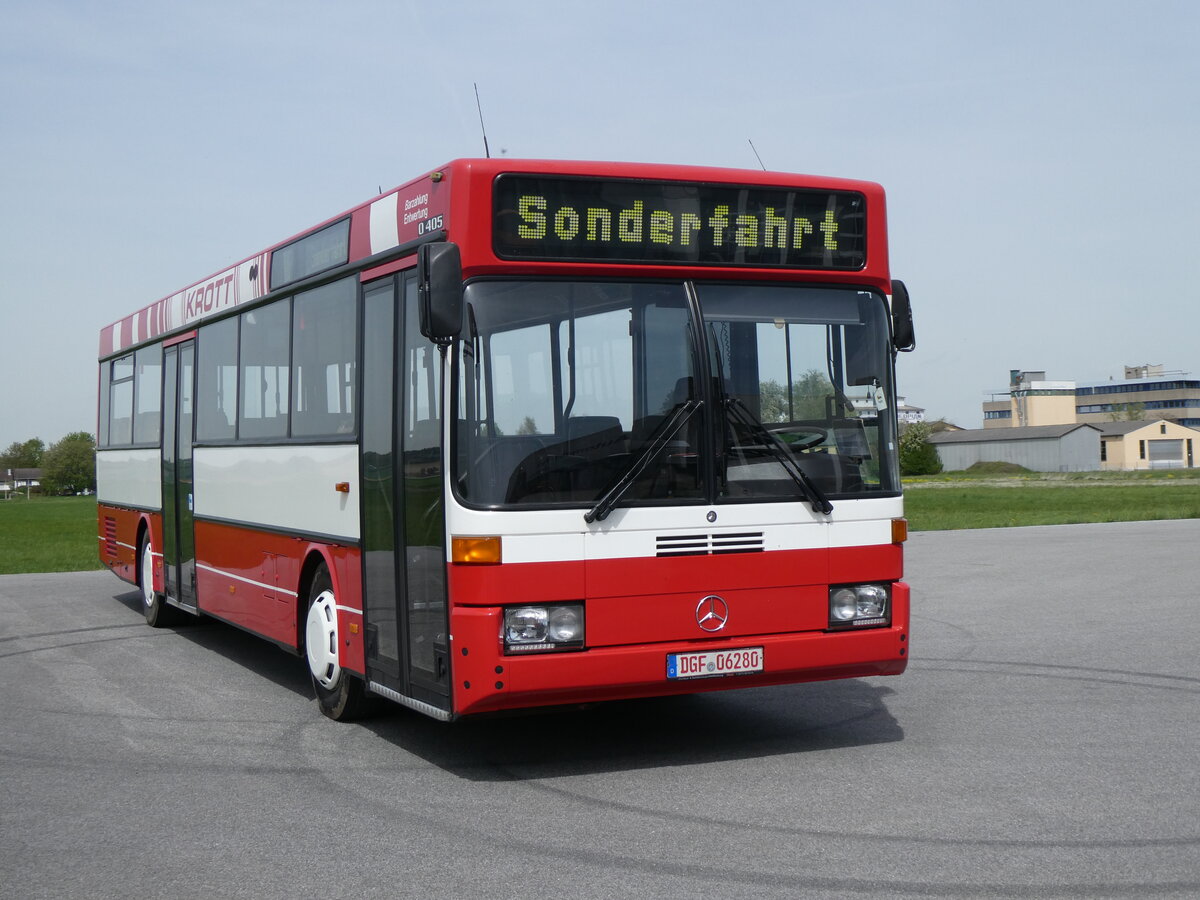 (261'359) - Krott, Stolberg (Reicheneder) - DGF 06'280 - Mercedes am 14. April 2024 in Pilsting, Auw�rter Automobil-Park
