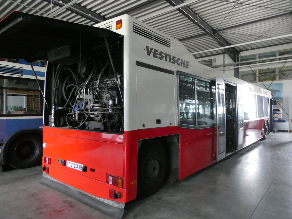 (261'373) - Vestische, Herten (Auw�rter) - Nr. 2307 - Neoplan am 14. April 2024 in Pilsting, Auw�rter Automobil-Park