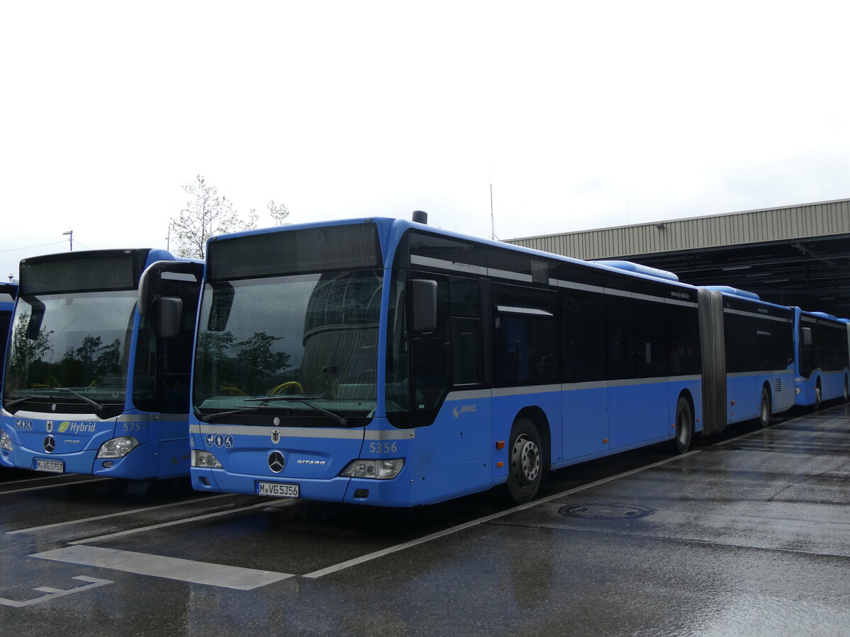 (261'498) - MVG M�nchen - Nr. 5356/M-VG 5356 - Mercedes am 15. April 2024 in Moosach, Betriebshof