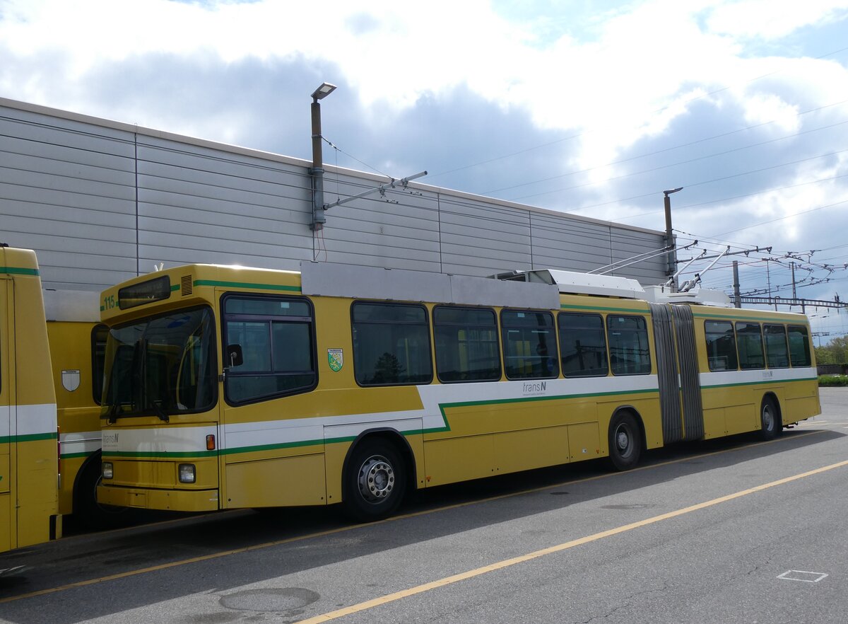 (261'660) - transN, La Chaux-de-Fonds - Nr. 115 - NAW/Hess Gelenktrolleybus (ex TN Neuch�tel Nr. 115) am 23. April 2024 in Marin, D�p�t
