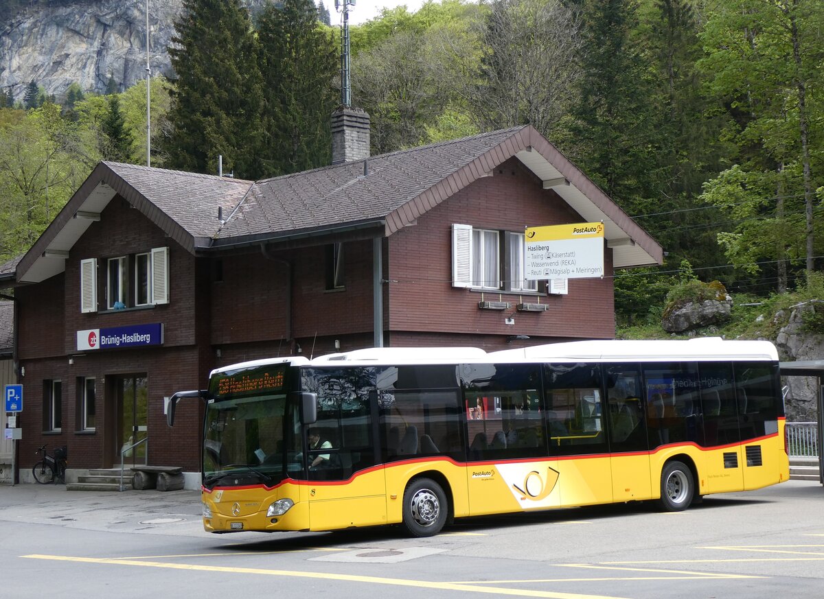 (262'341) - Fl�ck, Brienz - Nr. 5/BE 113'349/PID 10'859 - Mercedes am 13. Mai 2024 auf dem Br�nigpass