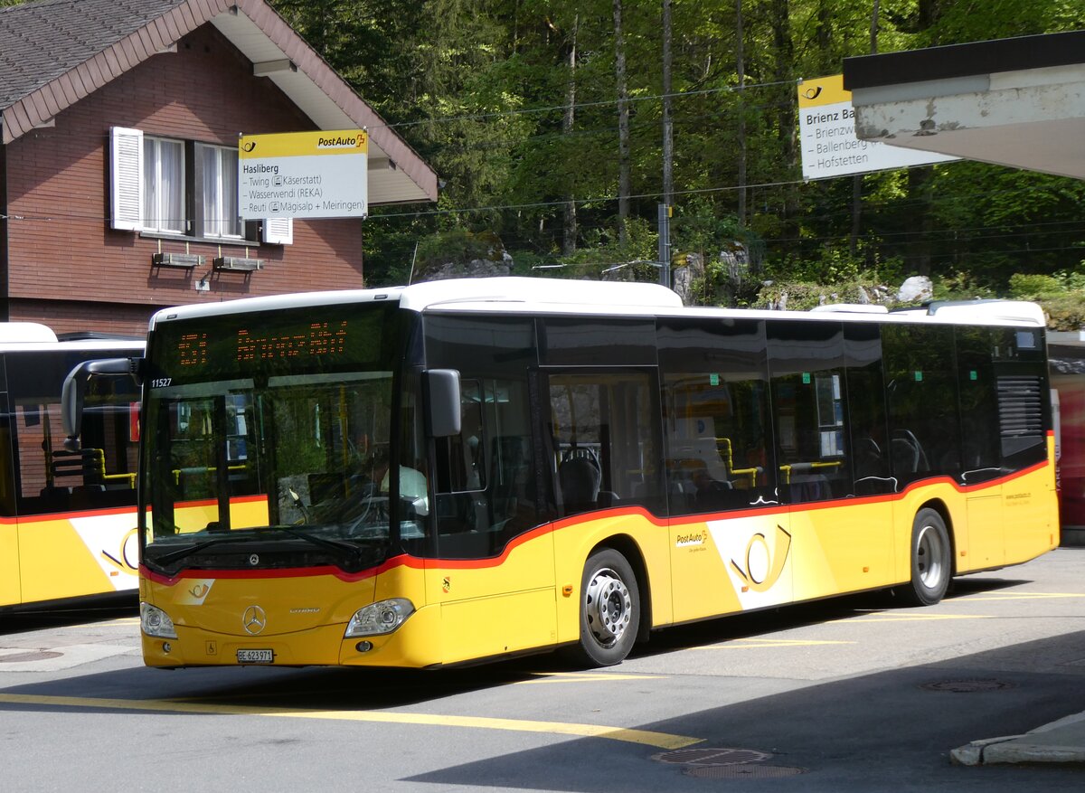 (262'343) - Fl�ck, Brienz - Nr. 7/BE 623'971/PID 11'527 - Mercedes am 13. Mai 2024 auf dem Br�nigpass