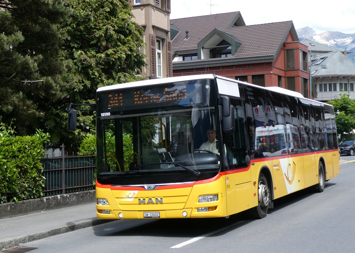 (262'726) - PostAuto Zentralschweiz - Nr. 513/OW 10'602/PID 10'590 - MAN (ex Nr. 2; ex Dillier, Sarnen Nr. 2) am 18. Mai 2024 beim Bahnhof Sarnen