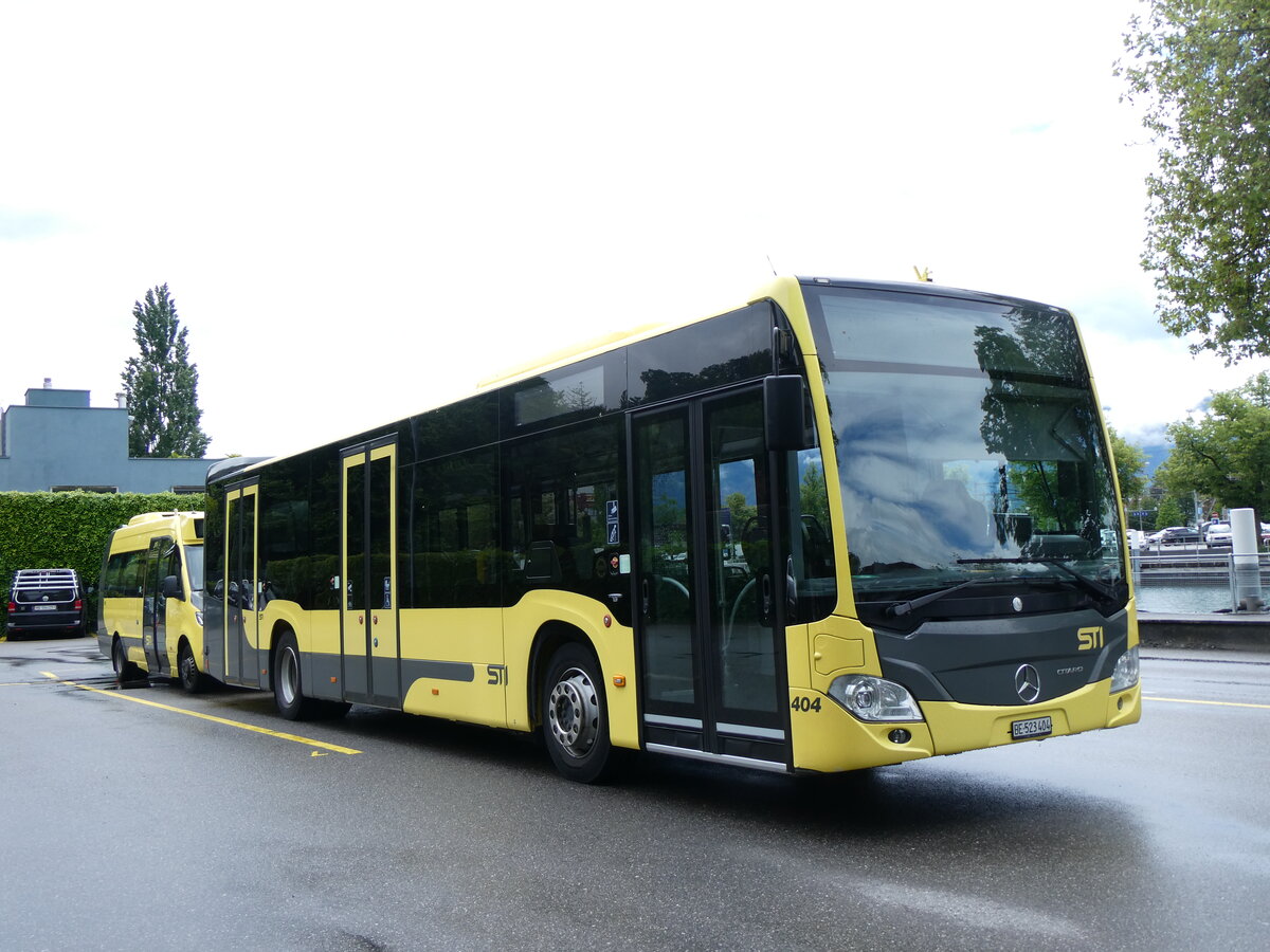 (262'754) - STI Thun - Nr. 404/BE 523'404 - Mercedes am 21. Mai 2024 bei der Schiffl�ndte Thun