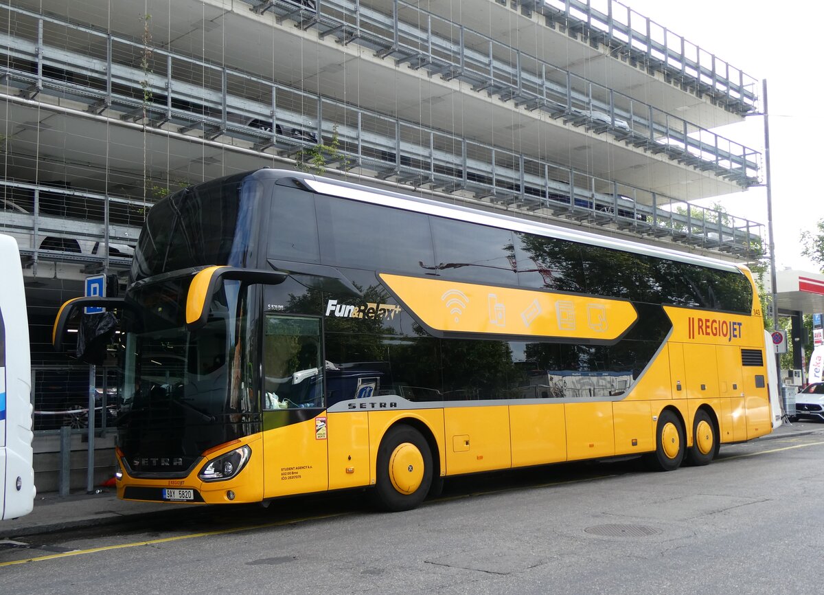 (262'908) - Aus Tschechien: Student Agency, Brno - Nr. 343/9AY 5820 - Setra am 25. Mai 2024 in Z�rich, Sihlquai