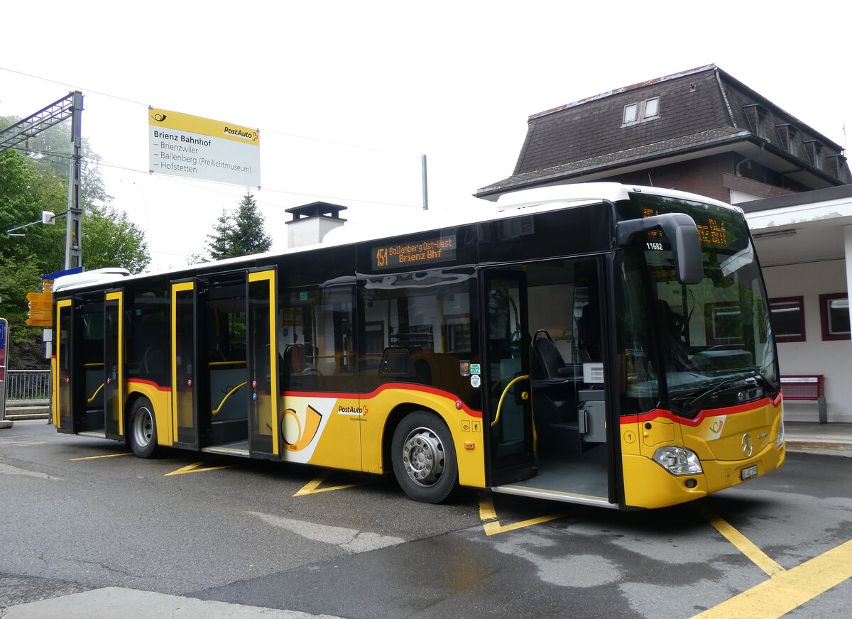 (263'204) - Fl�ck, Brienz - Nr. 1/BE 482'299/PID 11'682 - Mercedes (ex PostAuto Bern BE 403'166; ex PostAuto Bern BE 653'384) am 28. Mai 2024 auf dem Br�nigpass