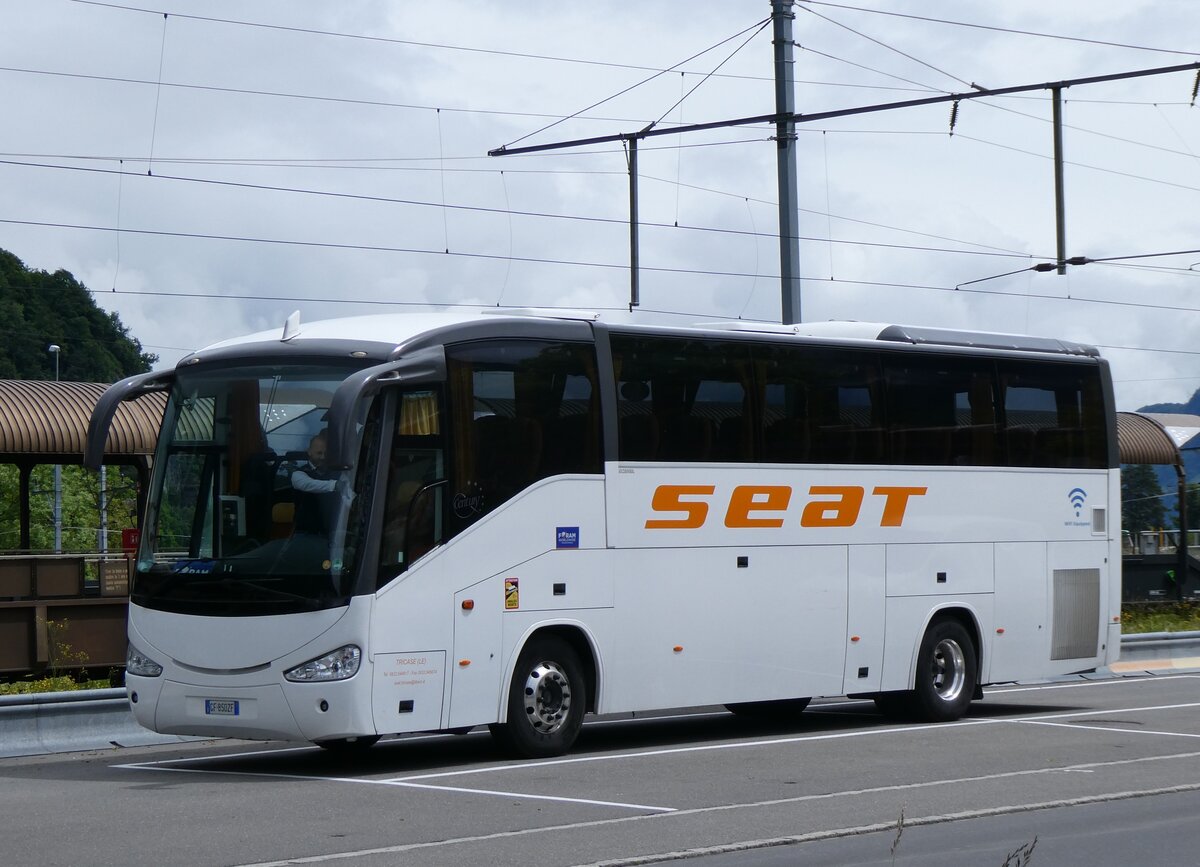 (263'290) - Aus Italien: Seat, Tricase - GF-850 ZF - Scania am 1. Juni 2024 in Interlaken, Untere B�nigstrasse