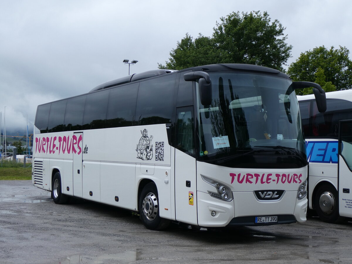 (263'355) - Aus Deutschland: Turtle-Tours, Dorsten - RE-TT 390 - VDL am 2. Juni 2024 in Thun, Lachenwiese