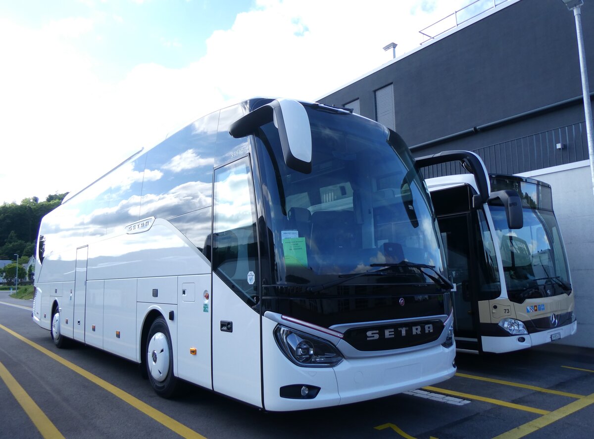 (263'705) - F�r Liechtenstein: Arlberg Express, Schaanwald - (132'949) - Setra am 16. Juni 2024 in Winterthur, Daimler Buses
