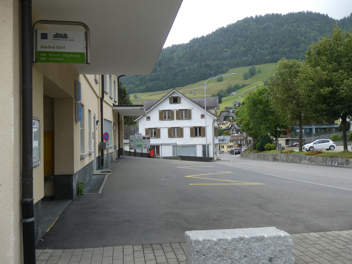 (263'915) - AWA-Haltestelle am 22. Juni 2024 in Amden, Dorf