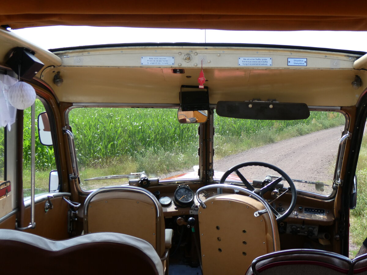 (264'610) - Raab, Bad D�rrenberg - MER-K 49H - Saurer/Saurer (ex VDZ/Landerlebniswelt, Bad D�rrenberg; ex Fankhauser, CH-Arzier; ex AFA Adelboden/CH Nr. 15; ex P 23'052; ex P 2076) am 10. Juli 2024 in Kreypau, Unvollendete Br�cke (Innenaufnahme)