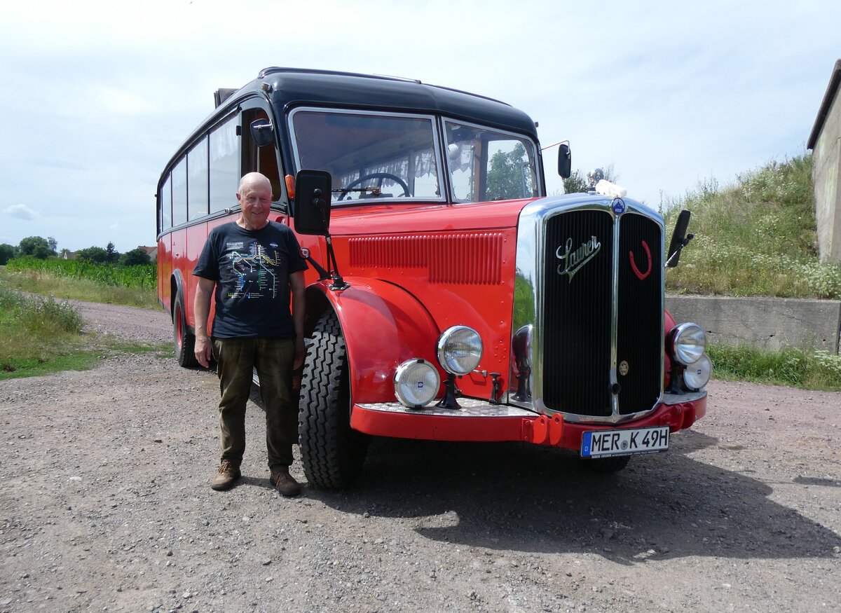 (264'620) - Raab, Bad D�rrenberg - MER-K 49H - Saurer/Saurer (ex VDZ/Landerlebniswelt, Bad D�rrenberg; ex Fankhauser, CH-Arzier; ex AFA Adelboden/CH Nr. 15; ex P 23'052; ex P 2076) am 10. Juli 2024 in Kreypau, Unvollendete Br�cke