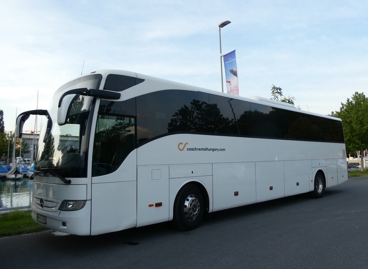 (265'462) - Aus Ungarn: Coachrentalhungary, P�cs - MHU-700 - Mercedes am 7. August 2024 in Thun, Strandbad