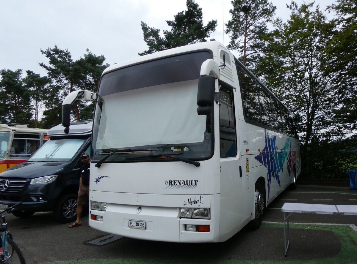 (265'847) - Fromaget, Pal�zieux - VD 30'303 - Renault (ex Pillonel, Lully) am 17. August 2024 in Neuhausen, Langriet