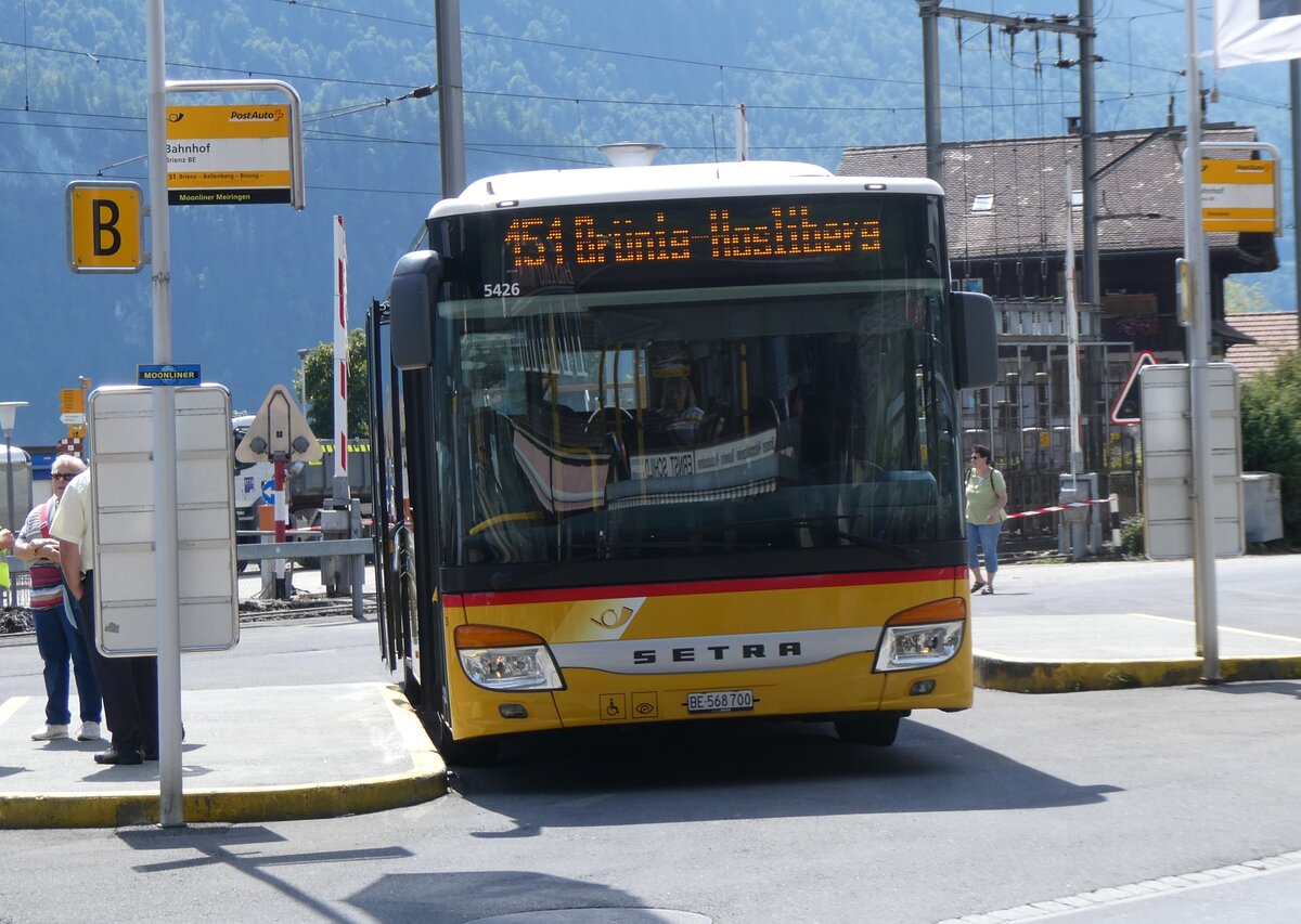 (265'976) - Fl�ck, Brienz - Nr. 3/BE 568'700/PID 5426 - Setra am 19. August 2024 beim Bahnhof Brienz