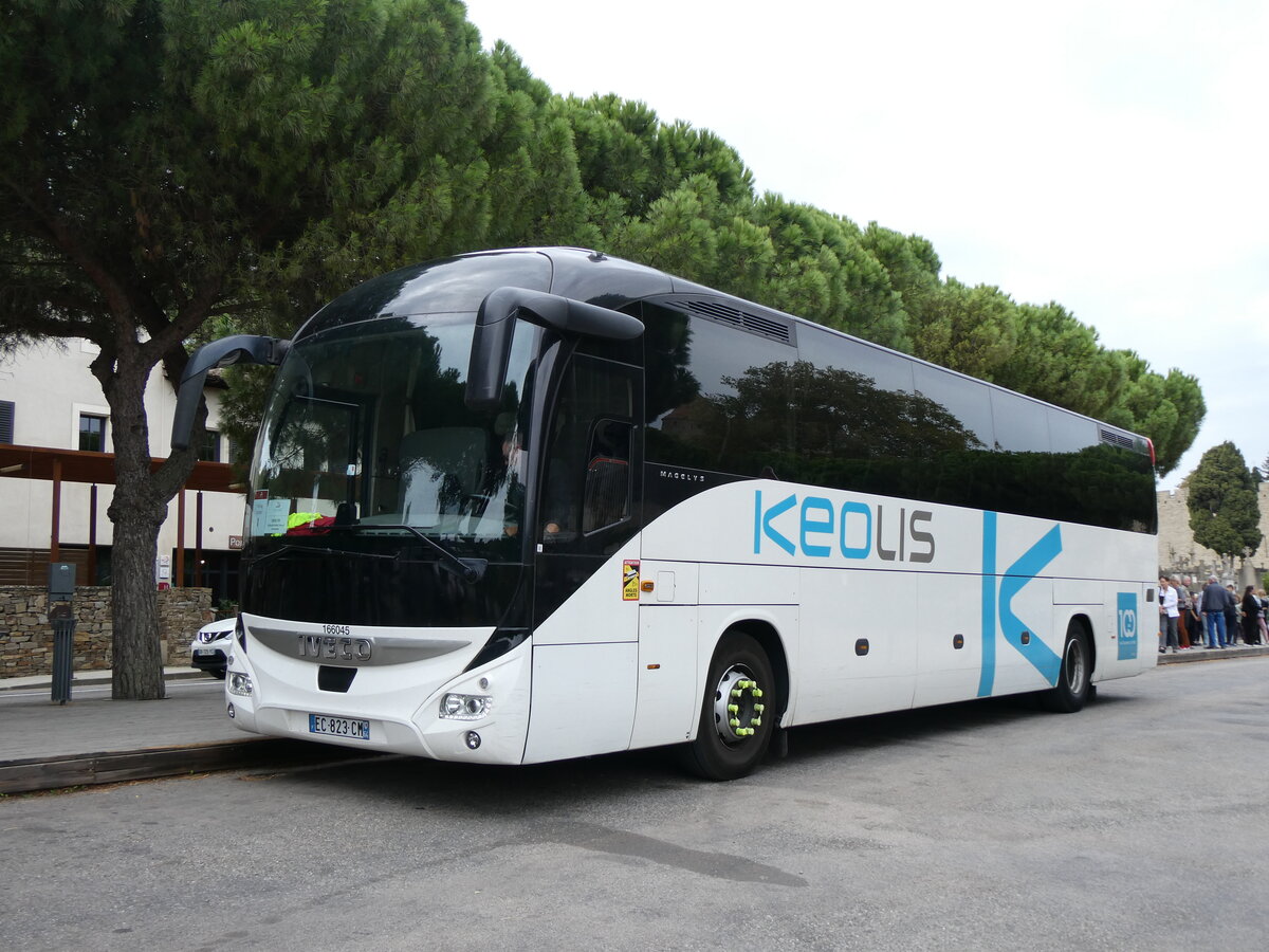 (267'367) - Keolis, Montpellier - Nr. 166'045/EC 823 CM - Iveco am 20. September 2024 in Carcassonne, Cit� M�di�vale