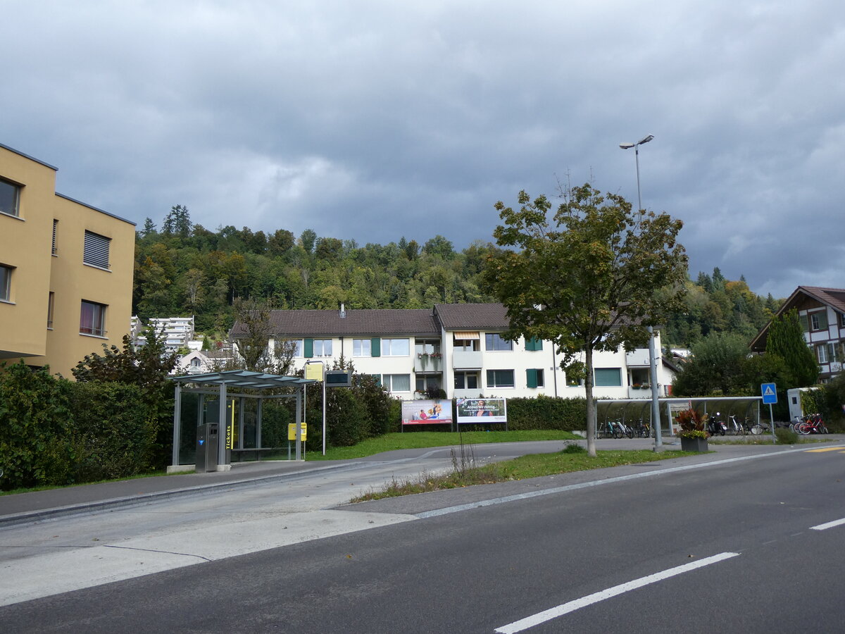 (267'555) - STI-Haltestelle am 27. September 2024 in Steffisburg, Fl�hli