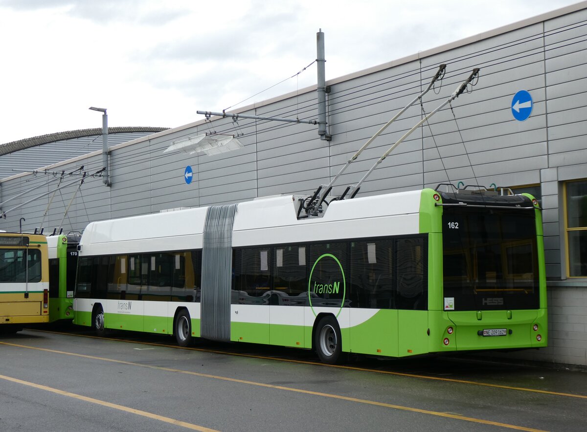 (267'605) - transN, La Chaux-de-Fonds - Nr. 162/NE 209'162 - Hess/Hess Gelenktrolleybus am 1. Oktober 2024 in Marin, D�p�t