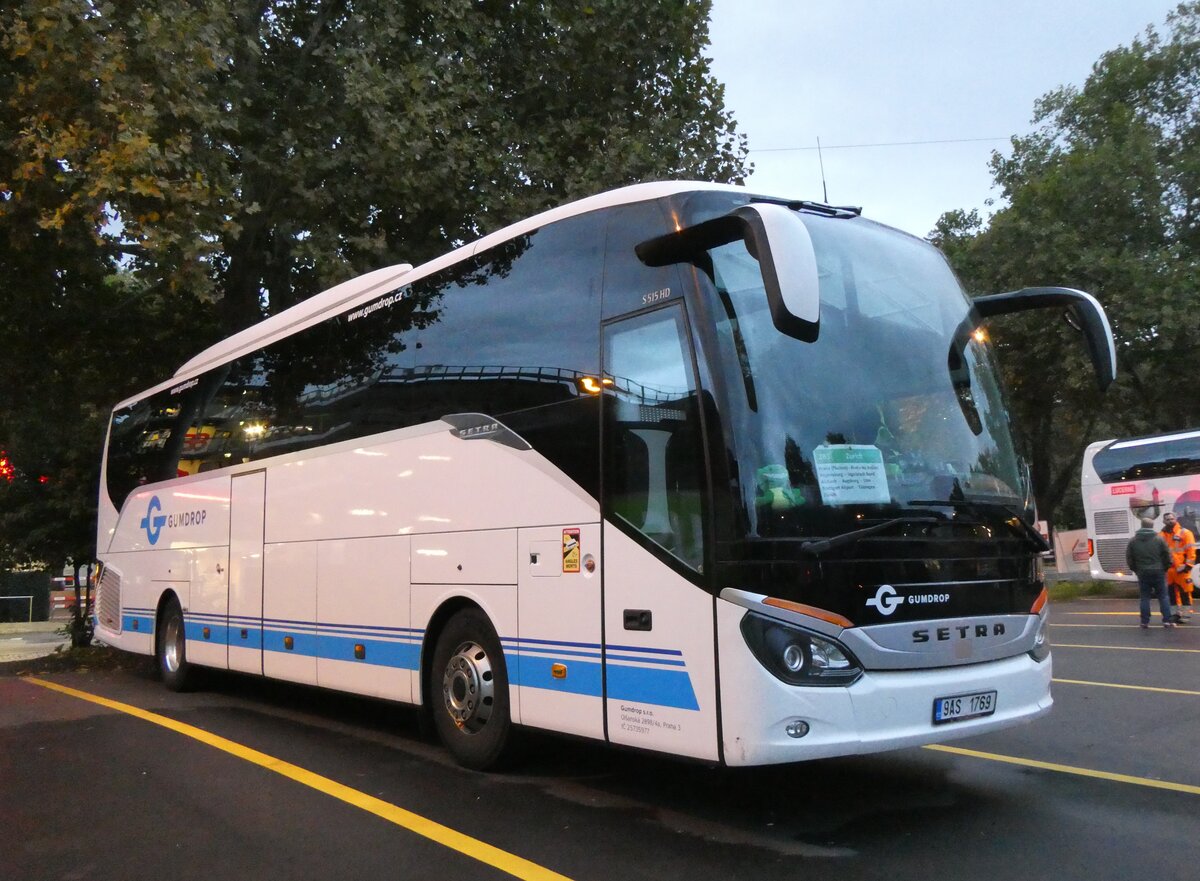 (267'835) - Aus Tschechien: Gumdrop, Praha - 9AS 1769 - Setra am 8. Oktober 2024 in Z�rich, Sihlquai