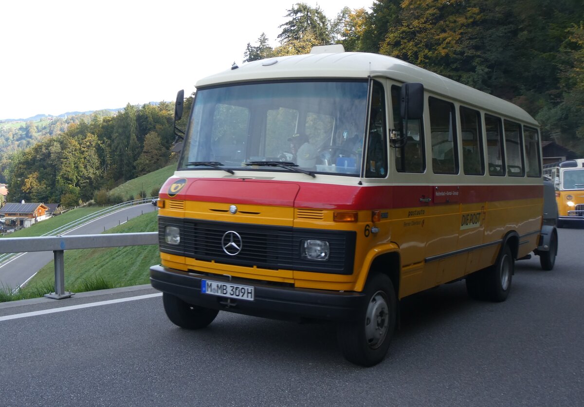 (268'021) - Aus Deutschland: Hahn, M�nchen - Nr. 6/M-MB 309H - Mercedes (ex M�ller, CH-Ennetmoos Nr. 6; ex Portenier, CH-Adelboden Nr. 6/PID 492; ex Geiger, CH-Adelboden Nr. 6) am 12. Oktober 2024 in Reichenbach, Kientalstrasse