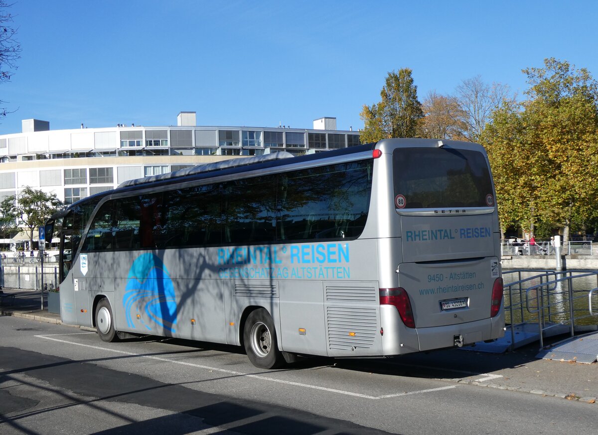 (268'378) - Gegenschatz, Altst�tten - SG 43'208 - Setra am 21. Oktober 2024 bei der Schiffl�ndte Thun