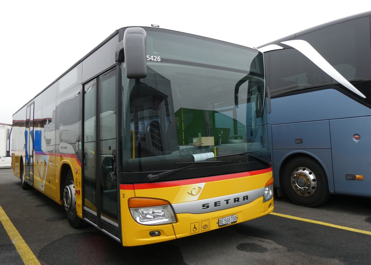 (269'107) - Fl�ck, Brienz - Nr. 3/BE 568'700/PID 5426 - Setra am 10. November 2024 in Kerzers, Interbus