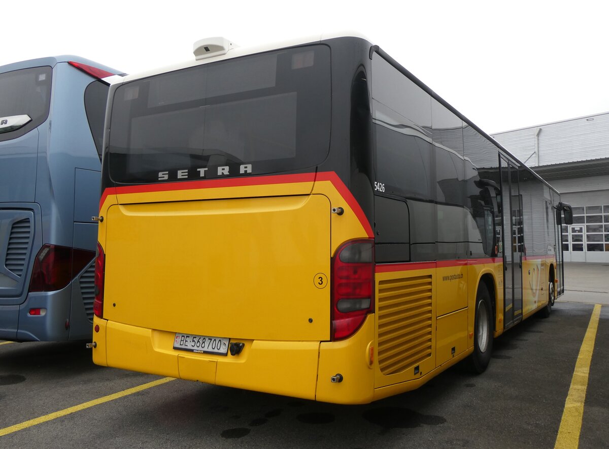 (269'119) - Fl�ck, Brienz - Nr. 3/BE 568'700/PID 5426 - Setra am 10. November 2024 in Kerzers, Interbus