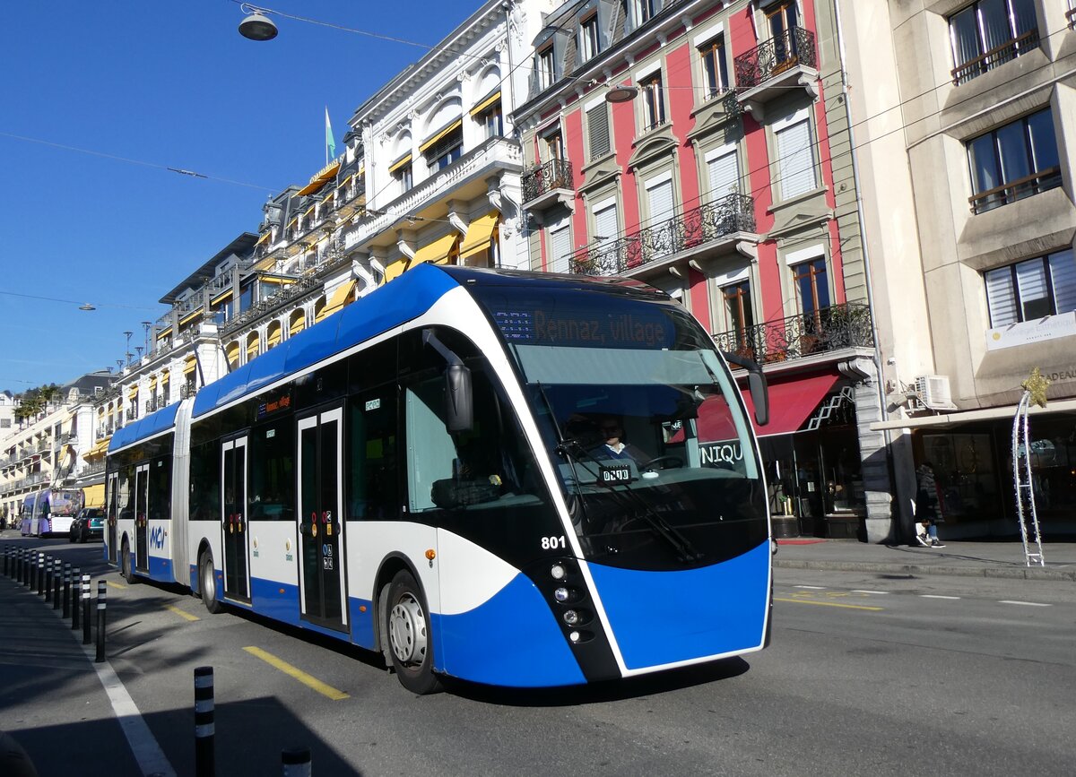 (269'211) - VMCV Clarens - Nr. 801 - Van Hool Gelenktrolleybus am 16. November 2024 in Montreux, D�barcad�re