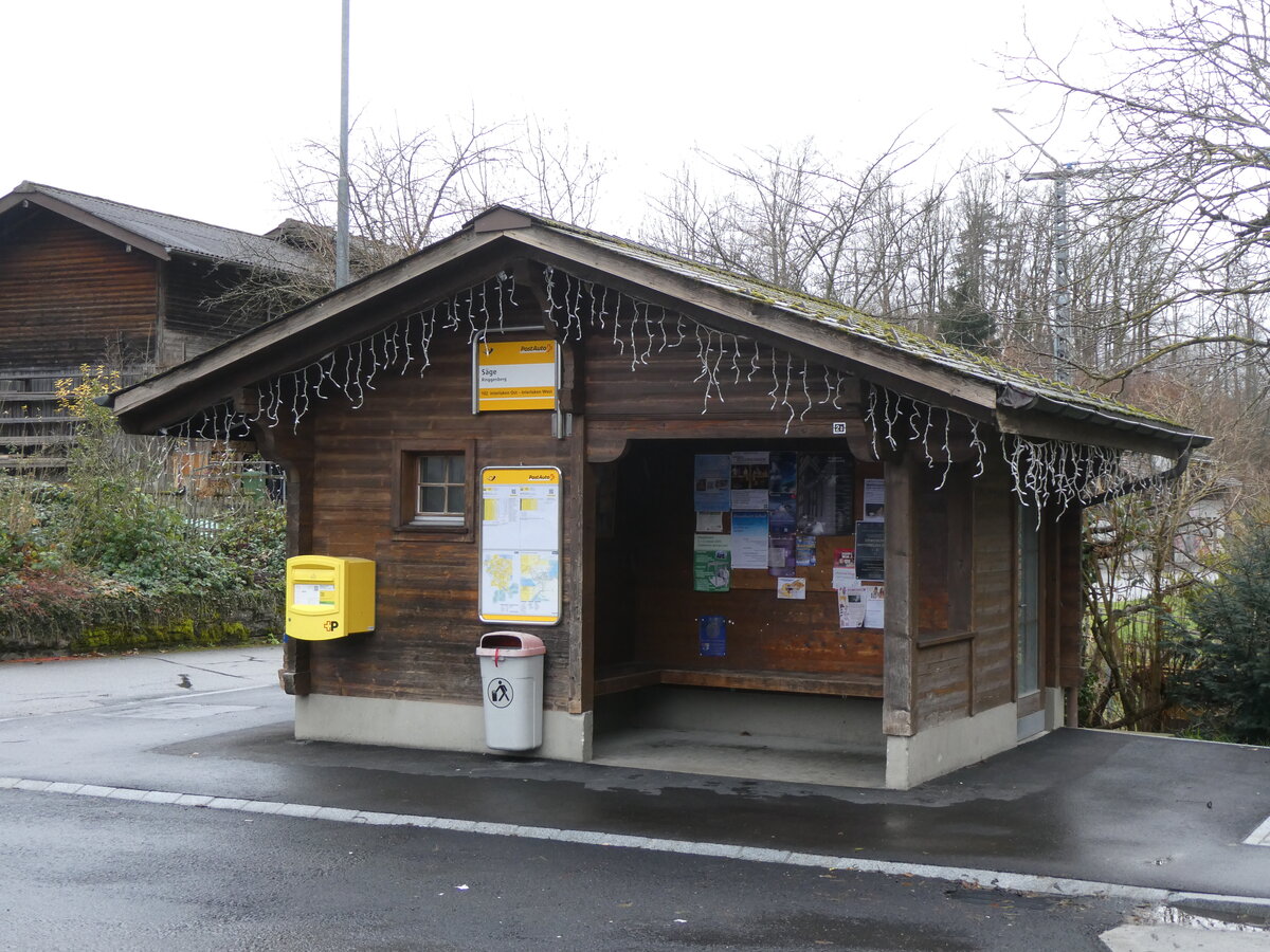 (269'700) - PostAuto-Haltestelle am 9. Dezember 2024 in Ringgenberg, S�ge