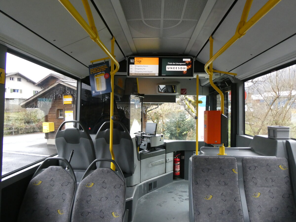 (269'702) - PostAuto Bern - BE 610'539/PID 5270 - Mercedes (ex BE 700'281; ex Schmocker, Stechelberg Nr. 2) am 9. Dezember 2024 in Ringgenberg, S�ge (Innenaufnahme)