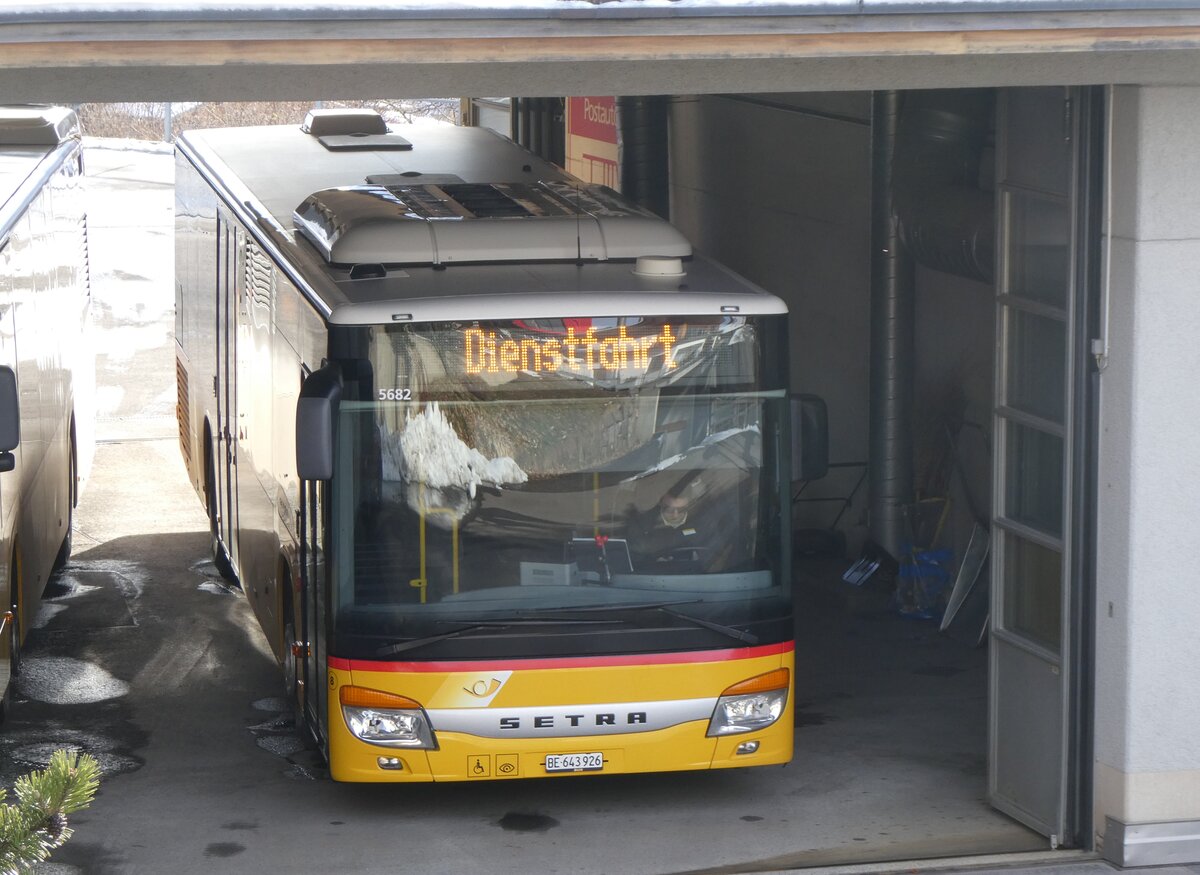 (269'946) - Fl�ck, Brienz - Nr. 8/BE 643926/PID 5682 - Setra am 17. Dezember 2024 in Reuti-Haliberg, Garage