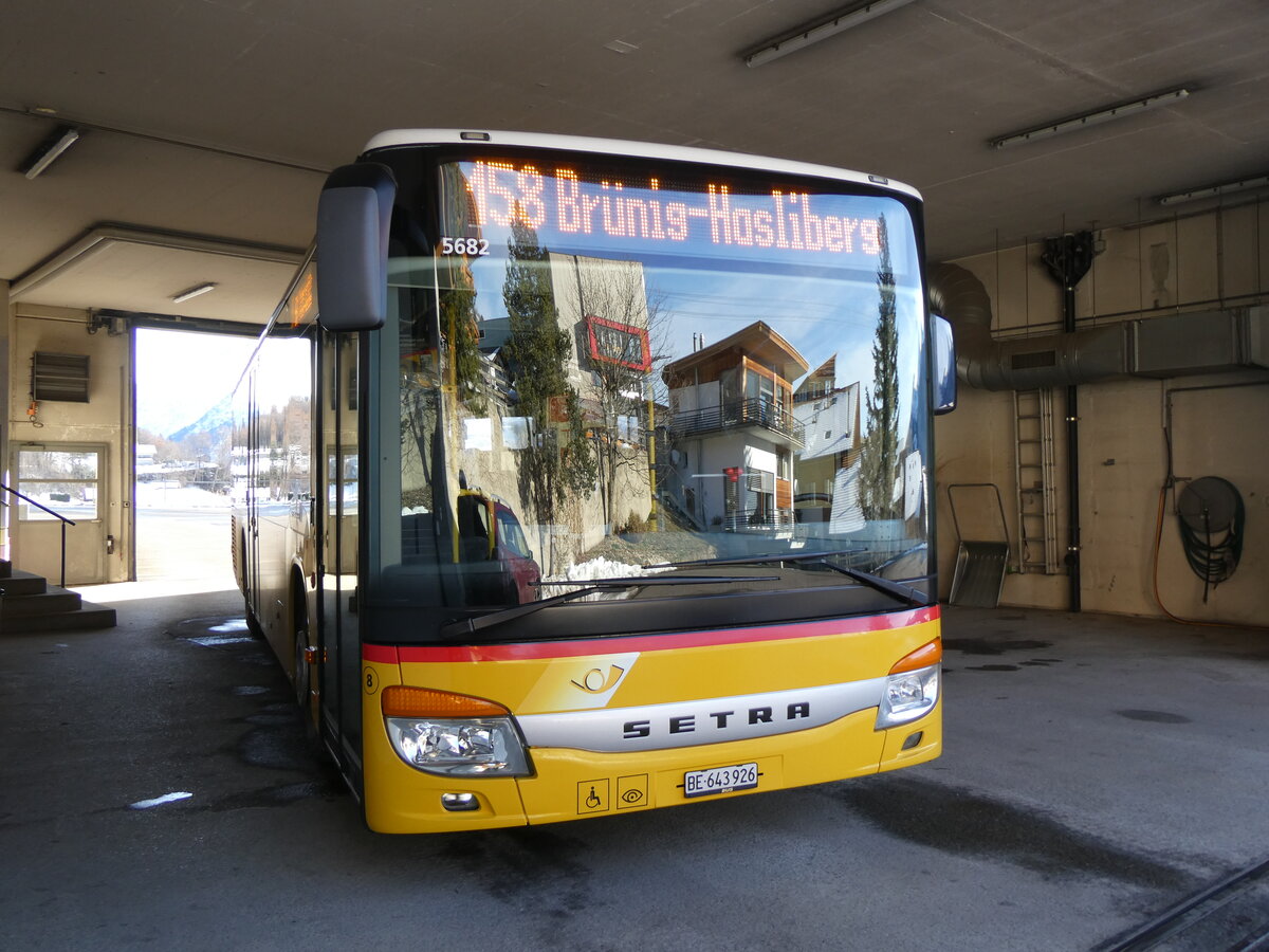 (269'952) - Fl�ck, Brienz - Nr. 8/BE 643'926/PID 5682 - Setra am 17. Dezember 2024 in Reuti-Hasliberg, Garage