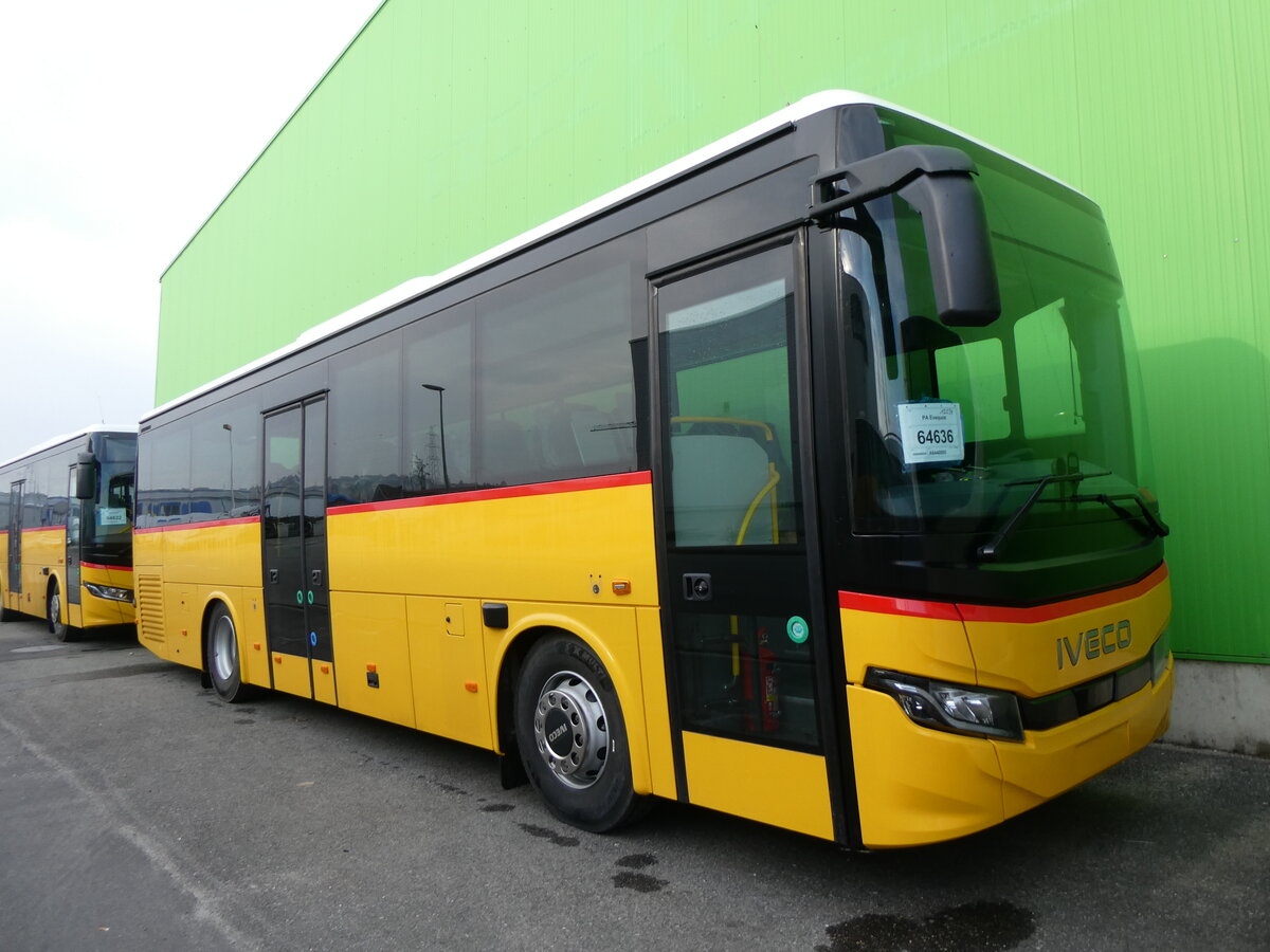 (271'738) - Ev�quoz, Erde - PID 12'234 - Iveco am 8. Februar 2025 in Kerzers, Interbus