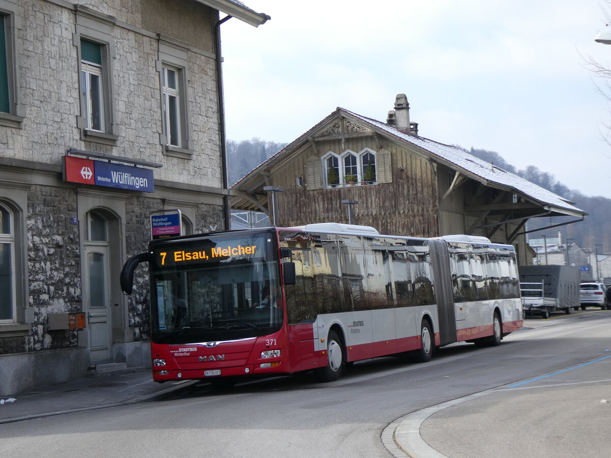 (272'118) - SW Winterthur - Nr. 371/ZH 730'371 - MAN am 15. Februar 2025 beim Bahnhof Winterthur W�lflingen