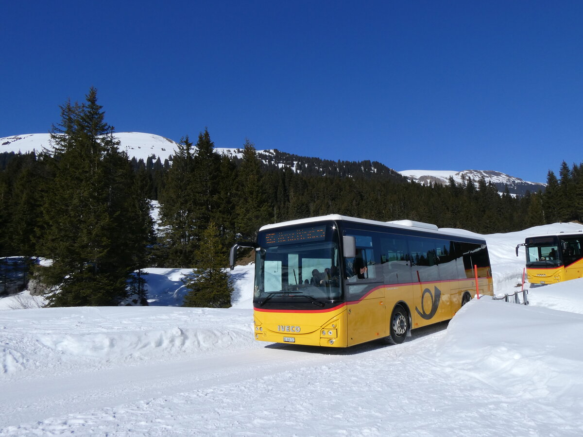 (272'594) - Fl�ck, Brienz - Nr. 27/BE 868'727/PID 11'669 - Iveco am 2. M�rz 2025 bei der Grossen Scheidegg