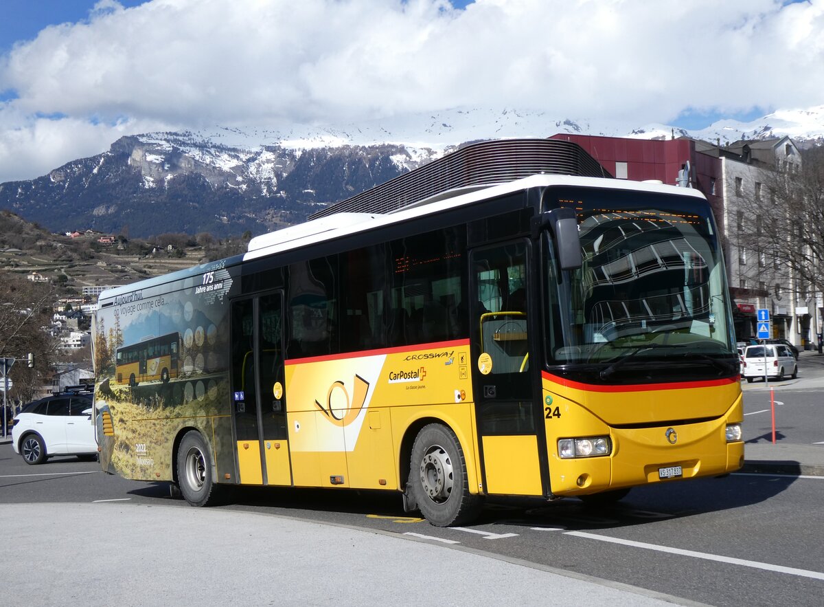 (272'766) - PostAuto Wallis - Nr. 24/VS 317'837/PID 5322 - Irisbus (ex TMR Martigny Nr. 139) am 11. M�rz 2025 beim Bahnhof Sion