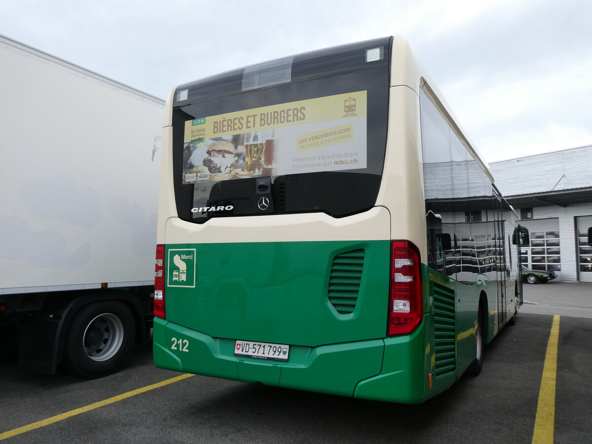 (273'924) - MBC Morges - Nr. 212/VD 571'799 - Mercedes am 12. April 2025 in Kerzers, Interbus