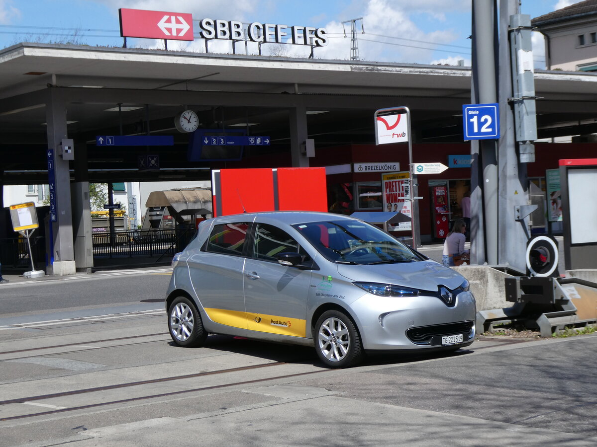 (274'109) - PostAuto Ostschweiz - TG 221'519 - Renault am 22. April 2025 beim Bahnhof Frauenfeld