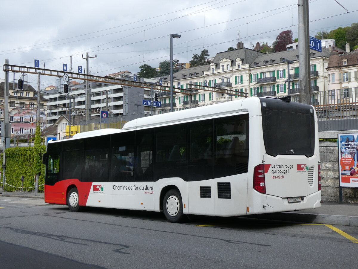 (274'199) - CJ Tramelan - Nr. 127/BE 826'347 - Mercedes am 26. April 2025 beim Bahnhof Neuch�tel