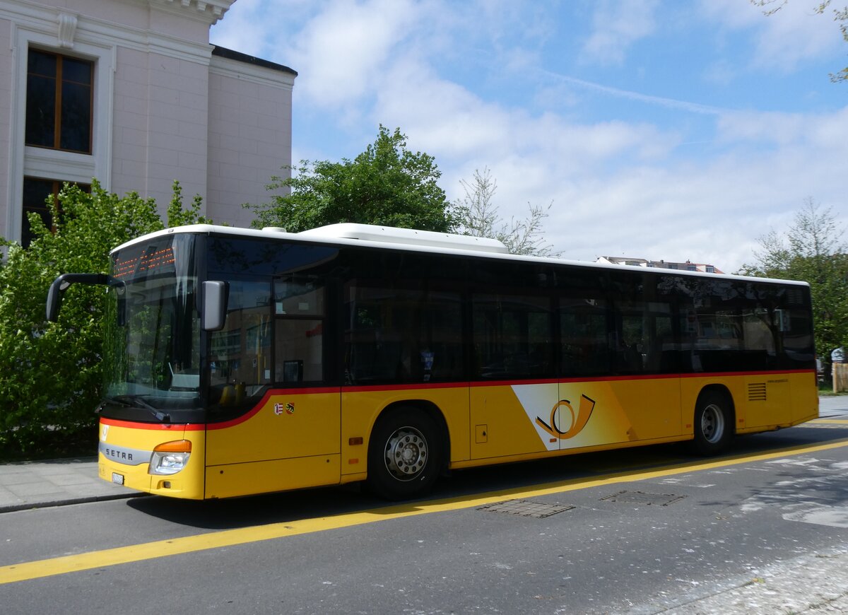(274'216) - CarPostal Ouest - VD 172'430/PID 5282 - Setra (ex JU 59'239; ex Nr. 23) am 26. April 2025 beim Bahnhof Yverdon