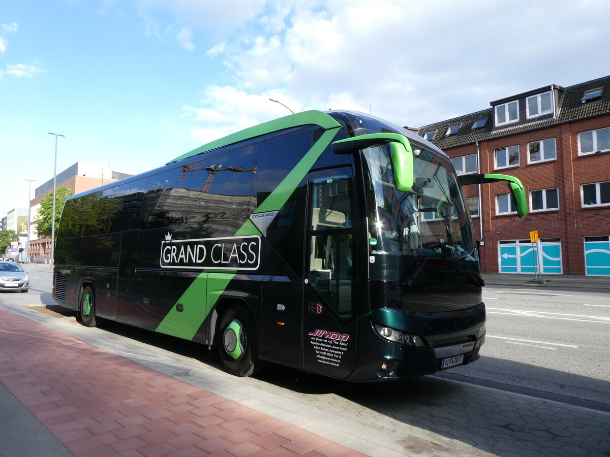 (275'401) - Aus Oesterreich: Juwan, Ferlach - KL 476 FT - Neoplan am 10. Mai 2025 in Hamburg, Eiffestrasse
