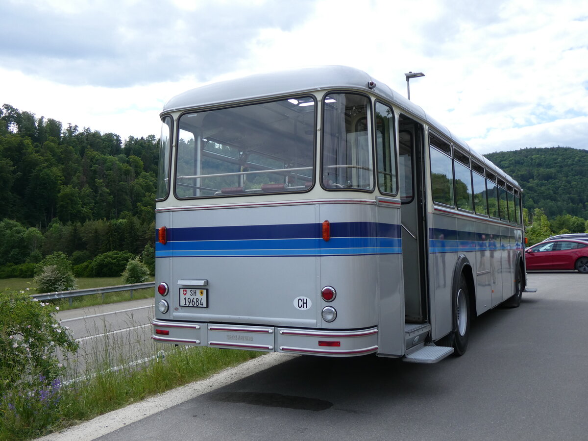 (275'682) - Borer, Neuhausen - SH 19'684 - Saurer/T�scher (ex Sch�ttler, D-K�ln; ex Braun, D-M�nster; ex Schmid, Hemishofen; ex Br�tsch, B�ttenhard; ex ASS Schleitheim Nr. 8) am 17. Mai 2025 in Schaffhausen, Gasthof Ziegelh�tte
