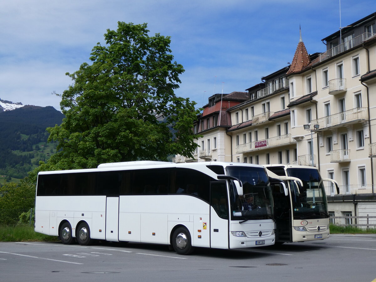 (275'926) - Aus Griechenland: ??? - XHM-1863 - Mercedes am 29. Mai 2025 beim Bahnhof Grindelwald