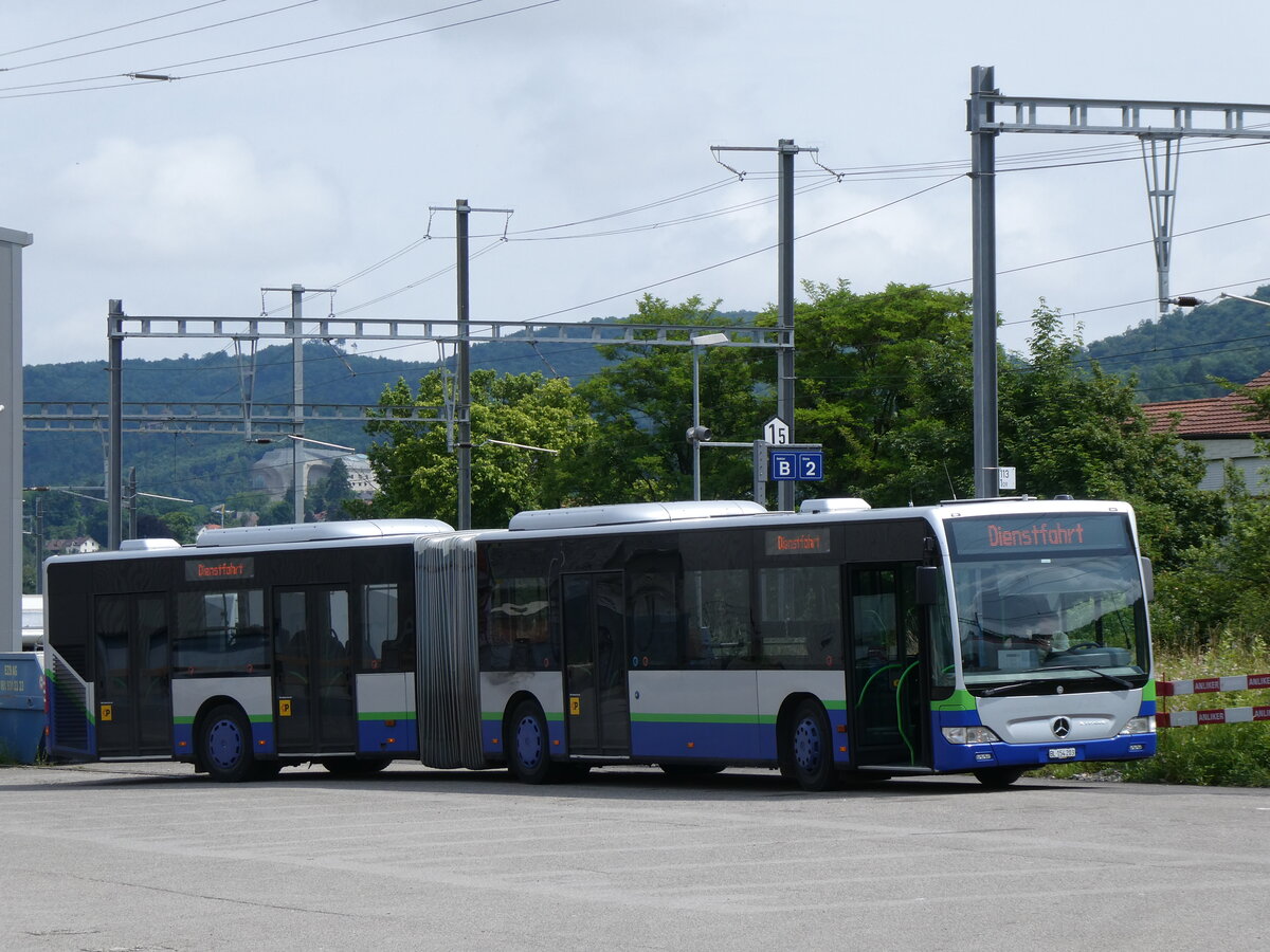 (276'218) - PostAuto Nordschweiz - BL 154'203/PID 12'421 - Mercedes (ex TPL Lugano Nr. 405) am 3. Juni 2025 beim Bahnhof Aesch
