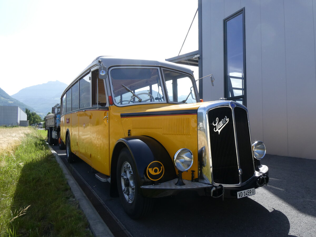 (276'653) - Riviera Carburant Lavage, St-L�gier - VD 1459 U - Saurer/Saurer (ex Nestl�; ex AVG Grindelwald; ex P 23'106; ex P 2160) am 14. Juni 2025 in Aigle, Kolly SA