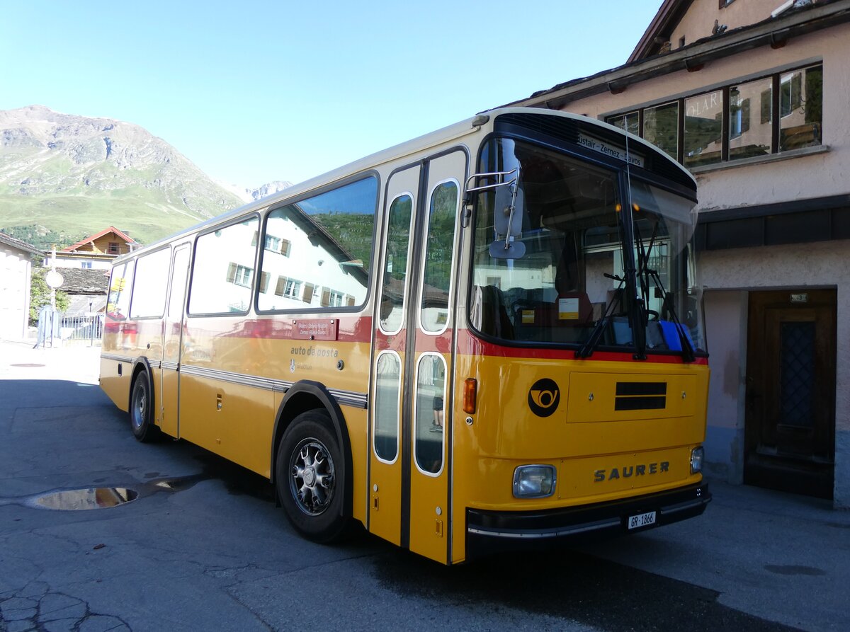 (277'063) - Gaudenz, Andeer - GR 1866 - Saurer/R&J (ex Mark, Andeer PID 2824; ex PostAuto Graub�nden; ex P 24'350) am 19. Juni 2025 in Bivio, Hotel Solaria