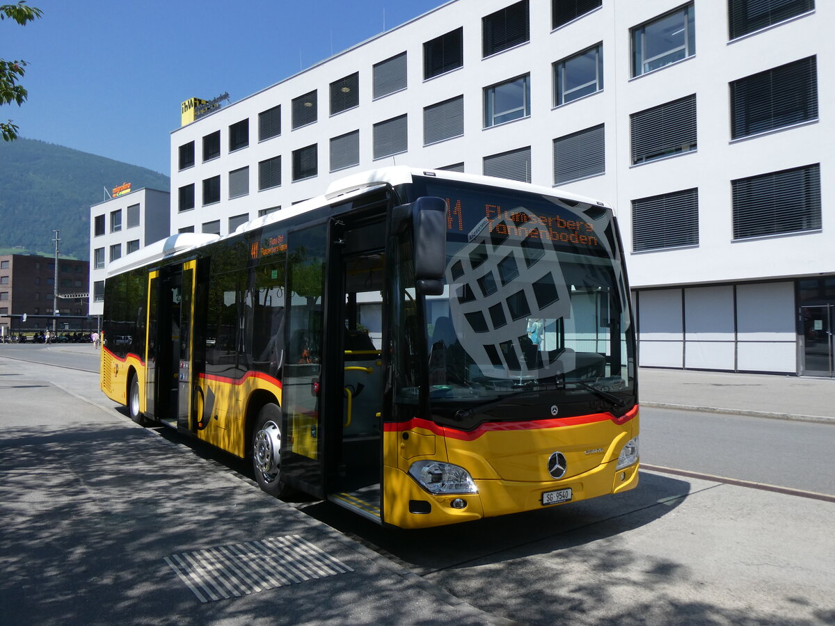 (277'131) - Heim, Flums - SG 9540/PID 12'187 - Mercedes am 20. Juni 2025 beim Bahnhof Sargans