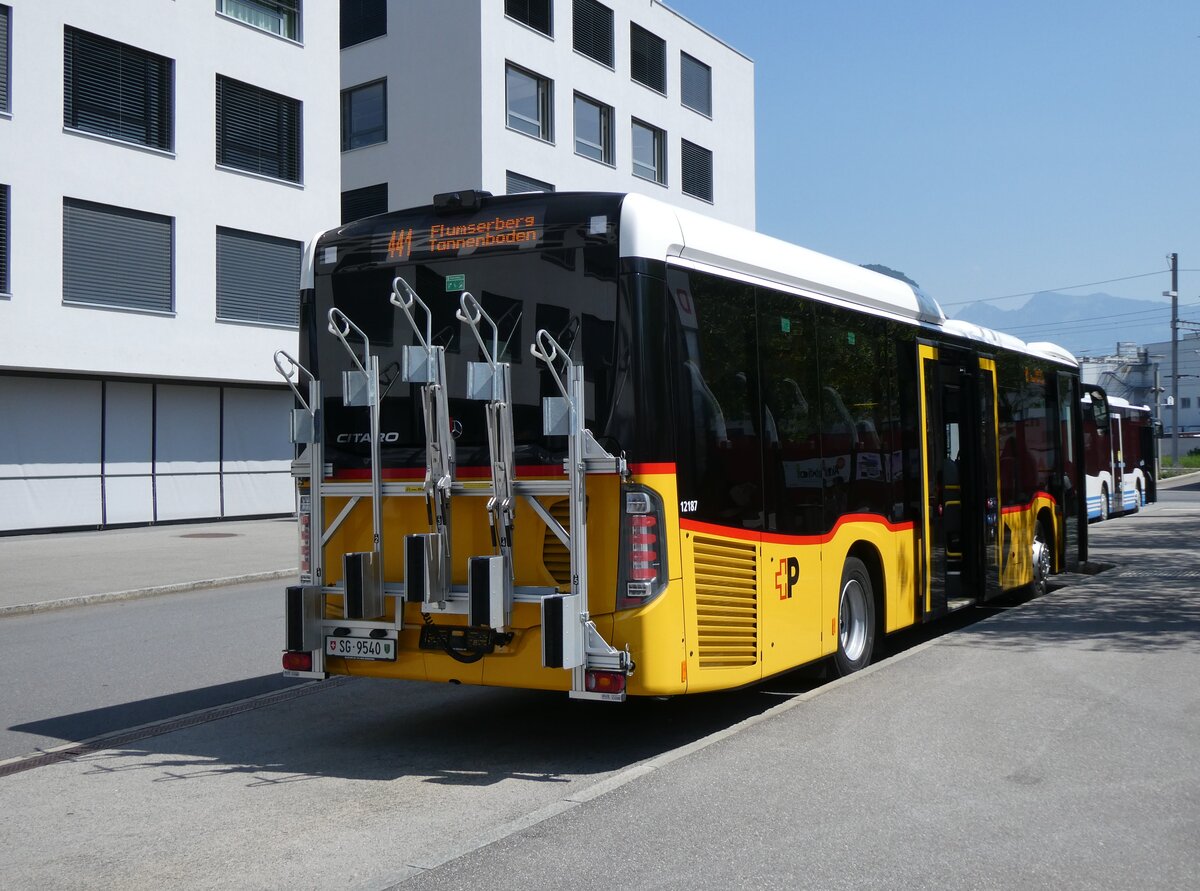 (277'132) - Heim, Flums - SG 9540/PID 12'187 - Mercedes am 20. Juni 2025 beim Bahnhof Sargans