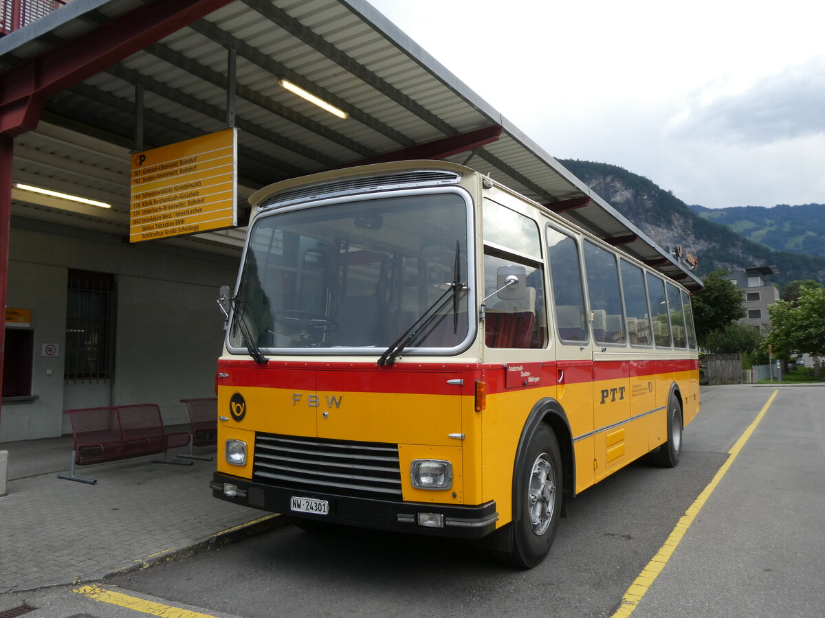 (277'470) - Lambach, Gommiswald - NW 24'301 - FBW/Eggli (ex Tanner+Lambach, Reigoldswil; ex Lambach, Rieden; ex Meier, Gr�t; ex AVG Grindelwald Nr. 13; ex P 24'182) am 1. Juli 2025 in Meiringen, Postautostatio